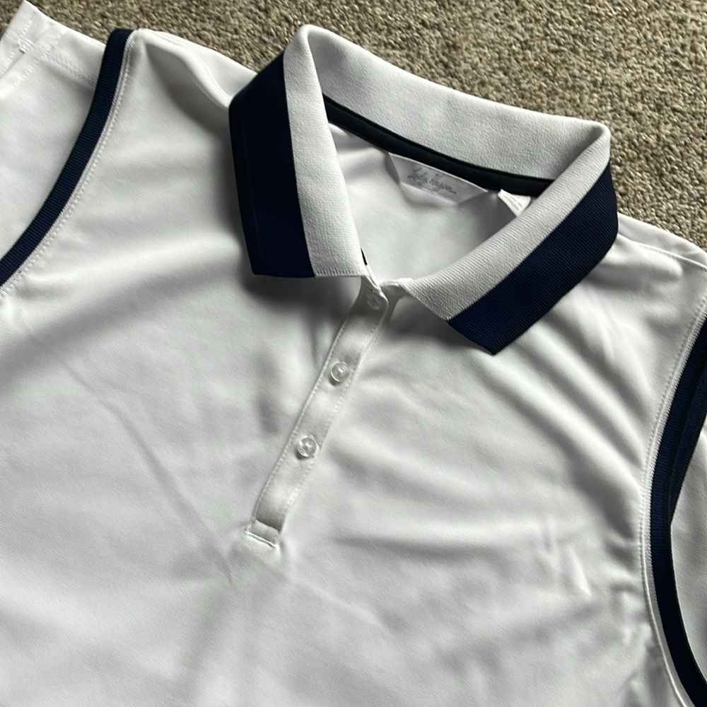 NWOT Classic Lady Hagen golf shirt!